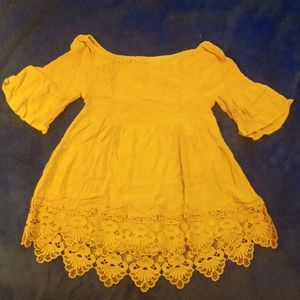 RUE 21--XS SUNFLOWER color GIRLS TOP